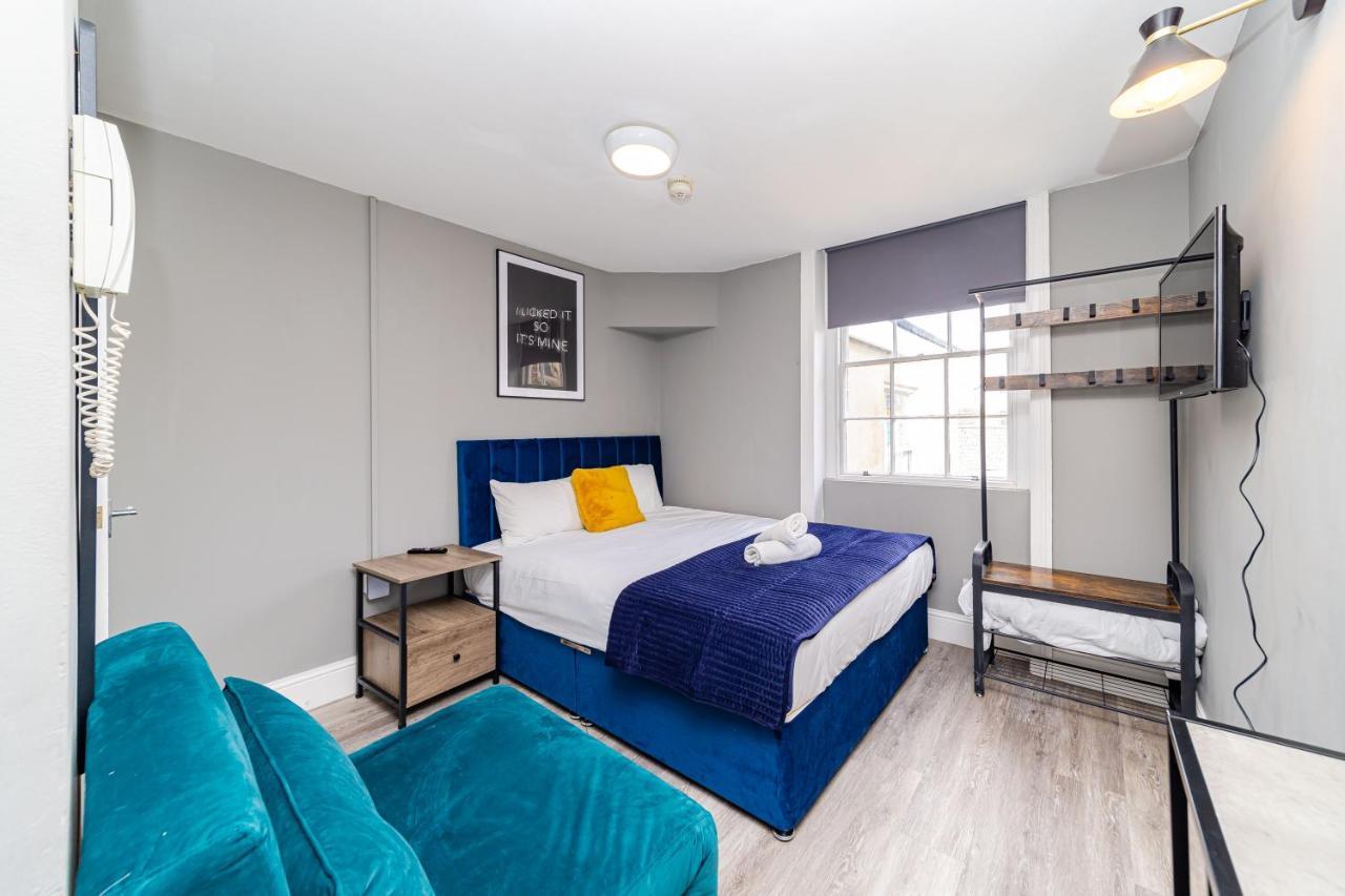 Beachfront Studio I Sleep 2 I King-size Bed I Smart Tv I Ms7 Appartement